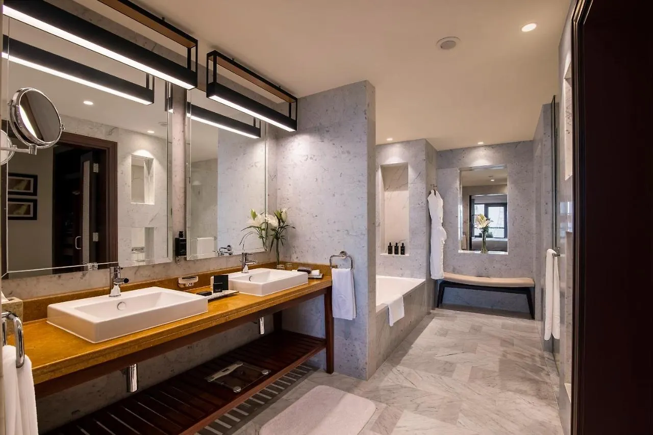 Amwaj Rotana, Jumeirah Beach - Dubai 5*,