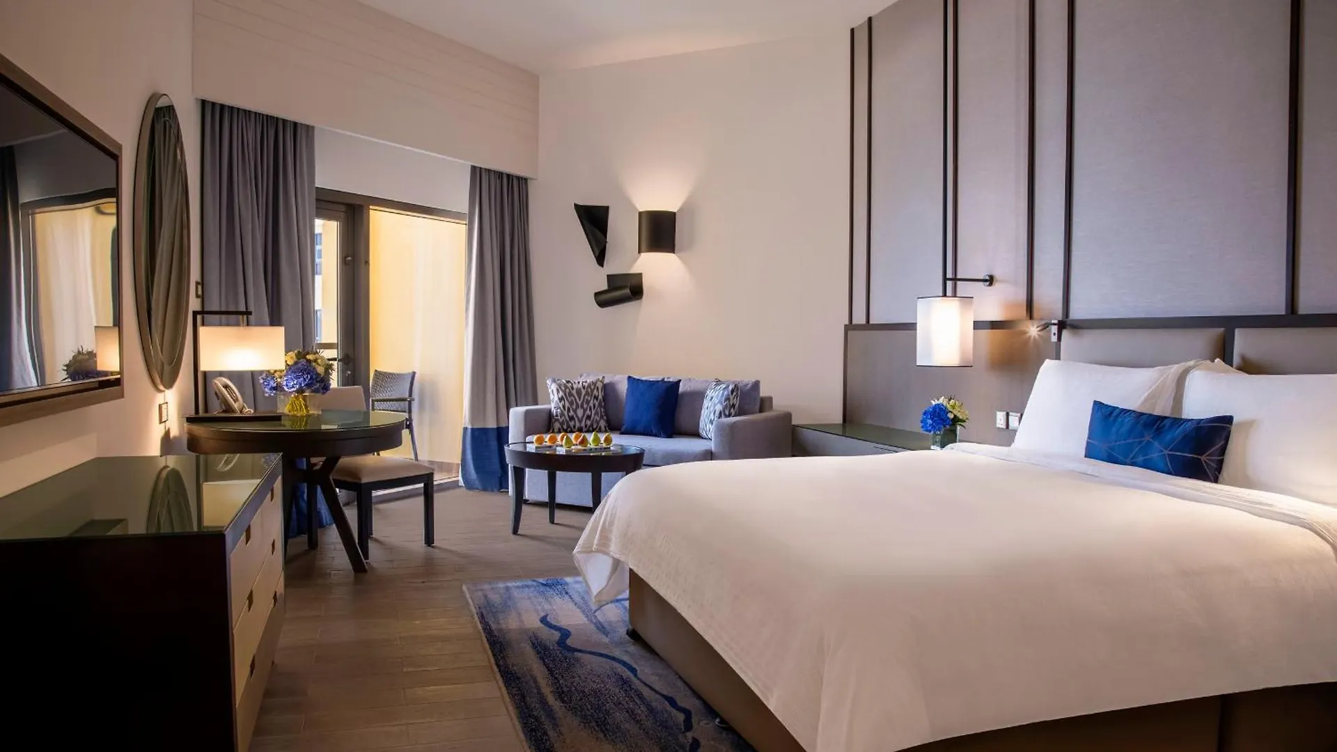 Amwaj Rotana, Jumeirah Beach - Dubai