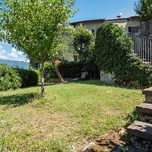 Apt With Private Parking & Shared Pool! Italy